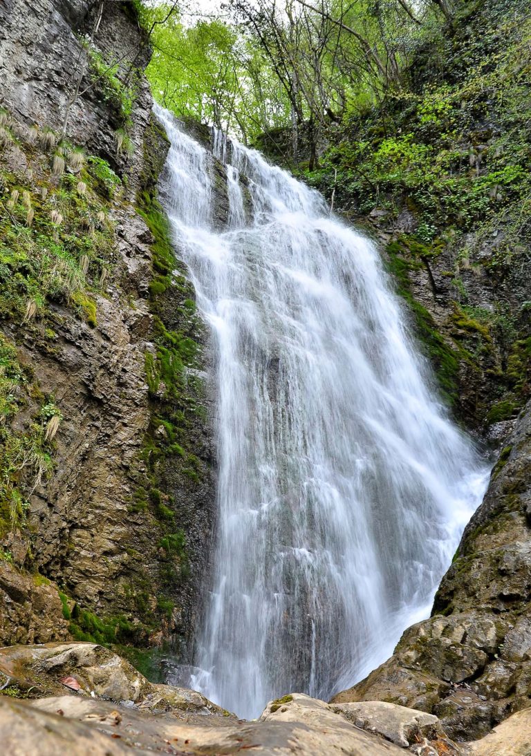Teteven Waterfall